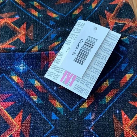 ❤️ FINAL PRICE ❤️ NWT! Women’s Lularoe Cassie skirt Medium - Picture 3 of 3